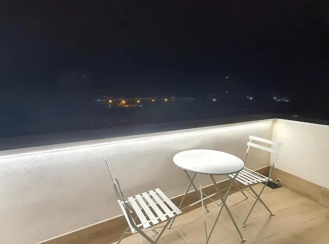 Apartment Sky Fleming 31 By Oktheway